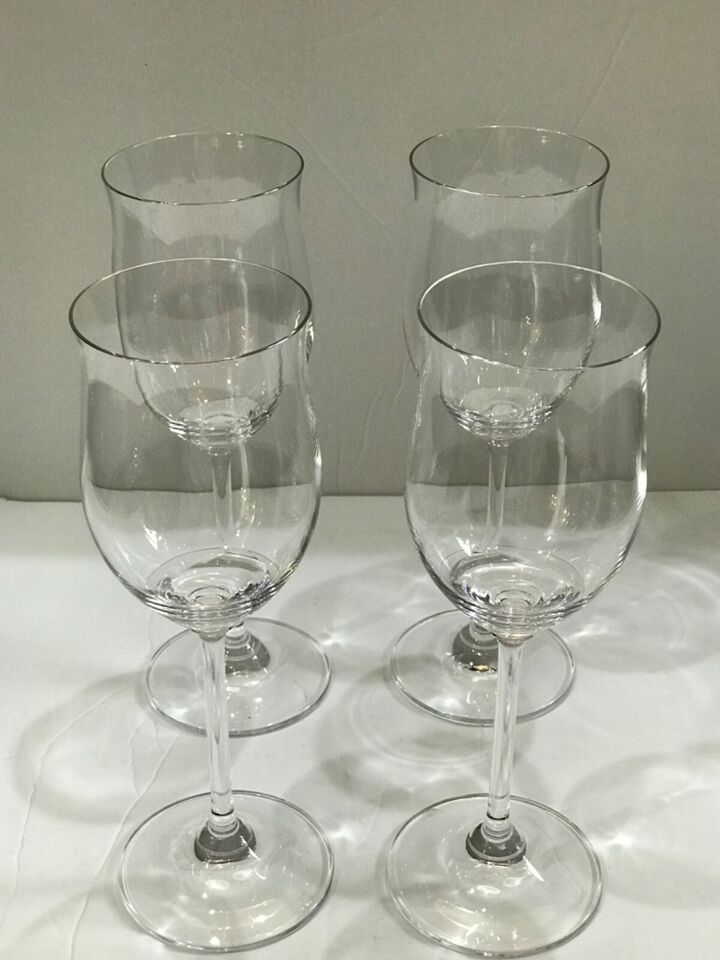 Contemporary Marquis by Waterford Crystal Tulip Shaped Wine Glasses (set of 4)